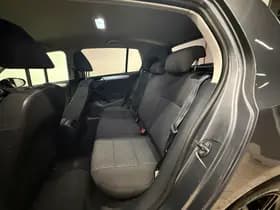 Volkswagen Golf thumbnail 12