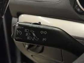 Volkswagen Golf thumbnail 15