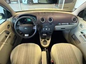 Ford Fusion thumbnail 10