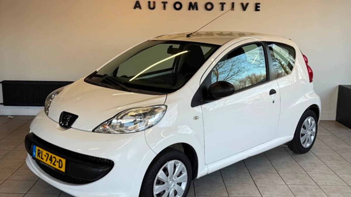 Peugeot 107 — foto 1