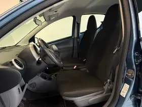 Toyota Aygo thumbnail 11