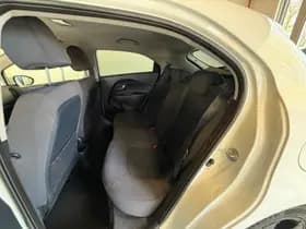 Kia Rio thumbnail 12