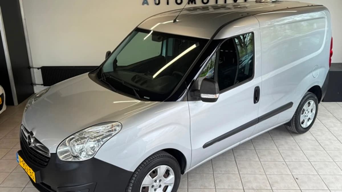 Opel Combo — foto 1