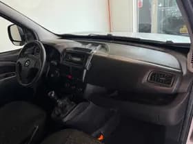 Opel Combo thumbnail 9