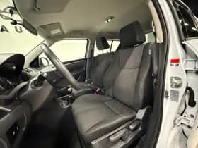 Suzuki Swift thumbnail 11