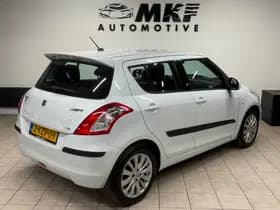 Suzuki Swift thumbnail 5