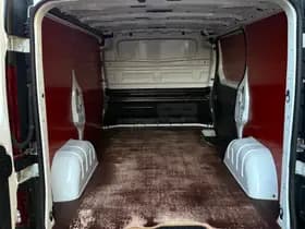 Opel Vivaro thumbnail 12