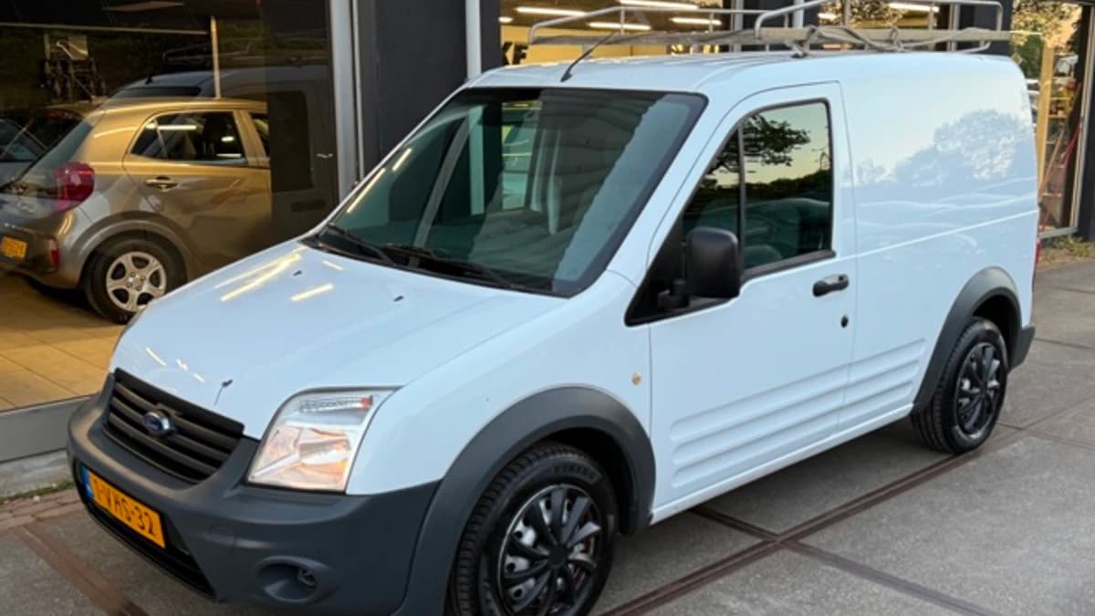 Ford Transit Connect — foto 1