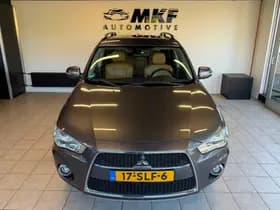 Mitsubishi Outlander thumbnail 5