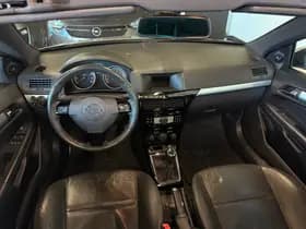Opel Astra thumbnail 12