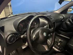 Alfa Romeo GT thumbnail 14