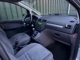 Ford Focus thumbnail 11