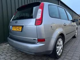 Ford Focus thumbnail 8