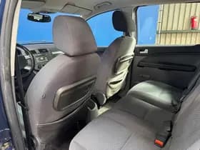 Ford Focus C-Max thumbnail 16