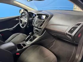 Ford Focus thumbnail 13