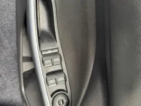 Ford Focus thumbnail 18