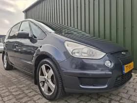 Ford S-Max thumbnail 3