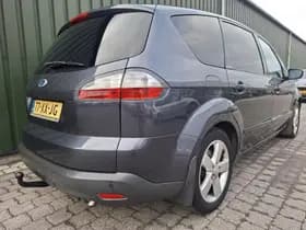 Ford S-Max thumbnail 8