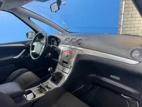 Ford S-Max thumbnail 14