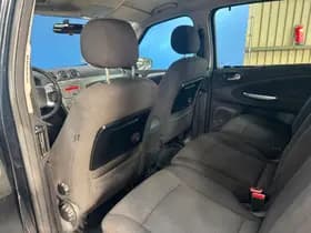 Ford S-Max thumbnail 15