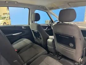 Ford S-Max thumbnail 16