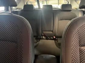 Nissan Qashqai thumbnail 16