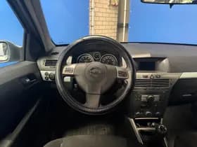 Opel Astra thumbnail 14