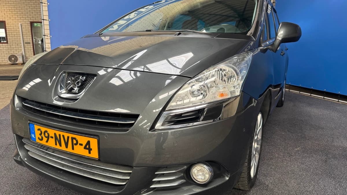 Peugeot 5008 — foto 1