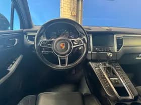 Porsche Macan thumbnail 17