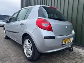 Renault Clio thumbnail 7