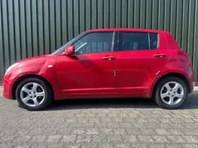 Suzuki Swift thumbnail 5