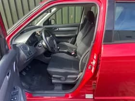 Suzuki Swift thumbnail 10