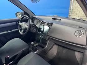 Suzuki Swift thumbnail 13