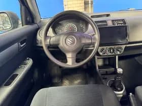 Suzuki Swift thumbnail 14