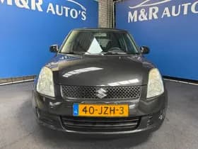 Suzuki Swift thumbnail 4