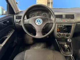 Volkswagen Bora thumbnail 12