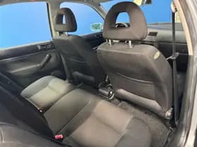 Volkswagen Bora thumbnail 15