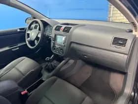 Volkswagen Golf thumbnail 14