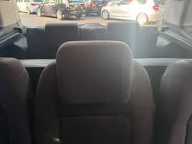 Volkswagen Touran thumbnail 16