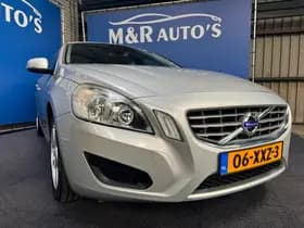 Volvo S60 thumbnail 2