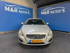 Volvo S60 thumbnail 3