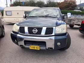 Nissan TITAN thumbnail 3