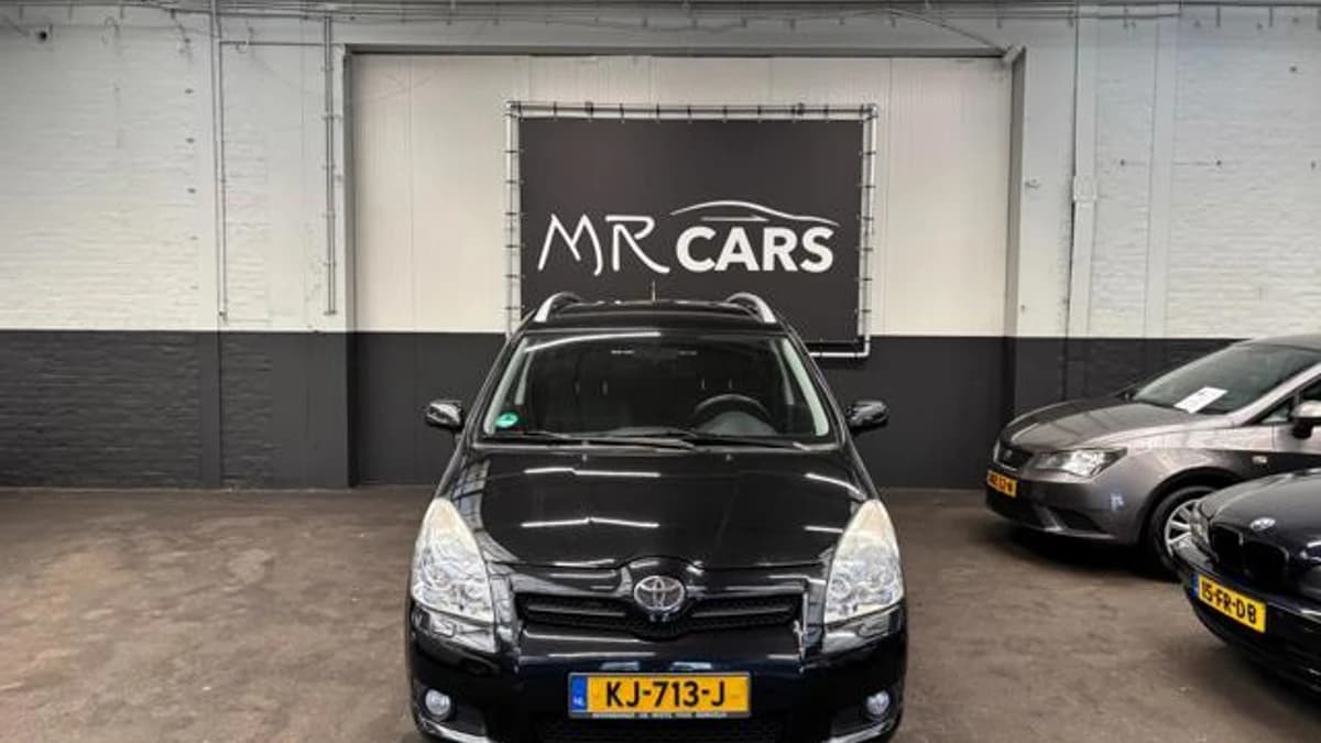 Toyota Verso — foto 1