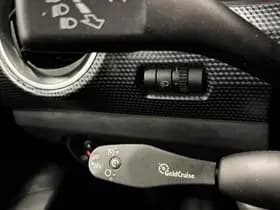 Volkswagen Up! thumbnail 13