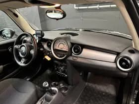 MINI Mini Clubman thumbnail 13