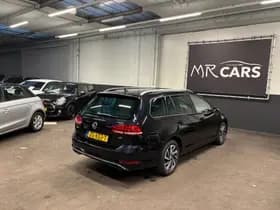 Volkswagen Golf thumbnail 9