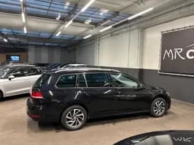 Volkswagen Golf thumbnail 10