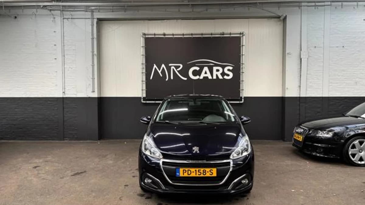 Peugeot 208 — foto 1