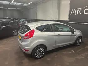 Ford Fiesta thumbnail 11