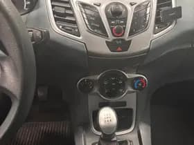 Ford Fiesta thumbnail 14